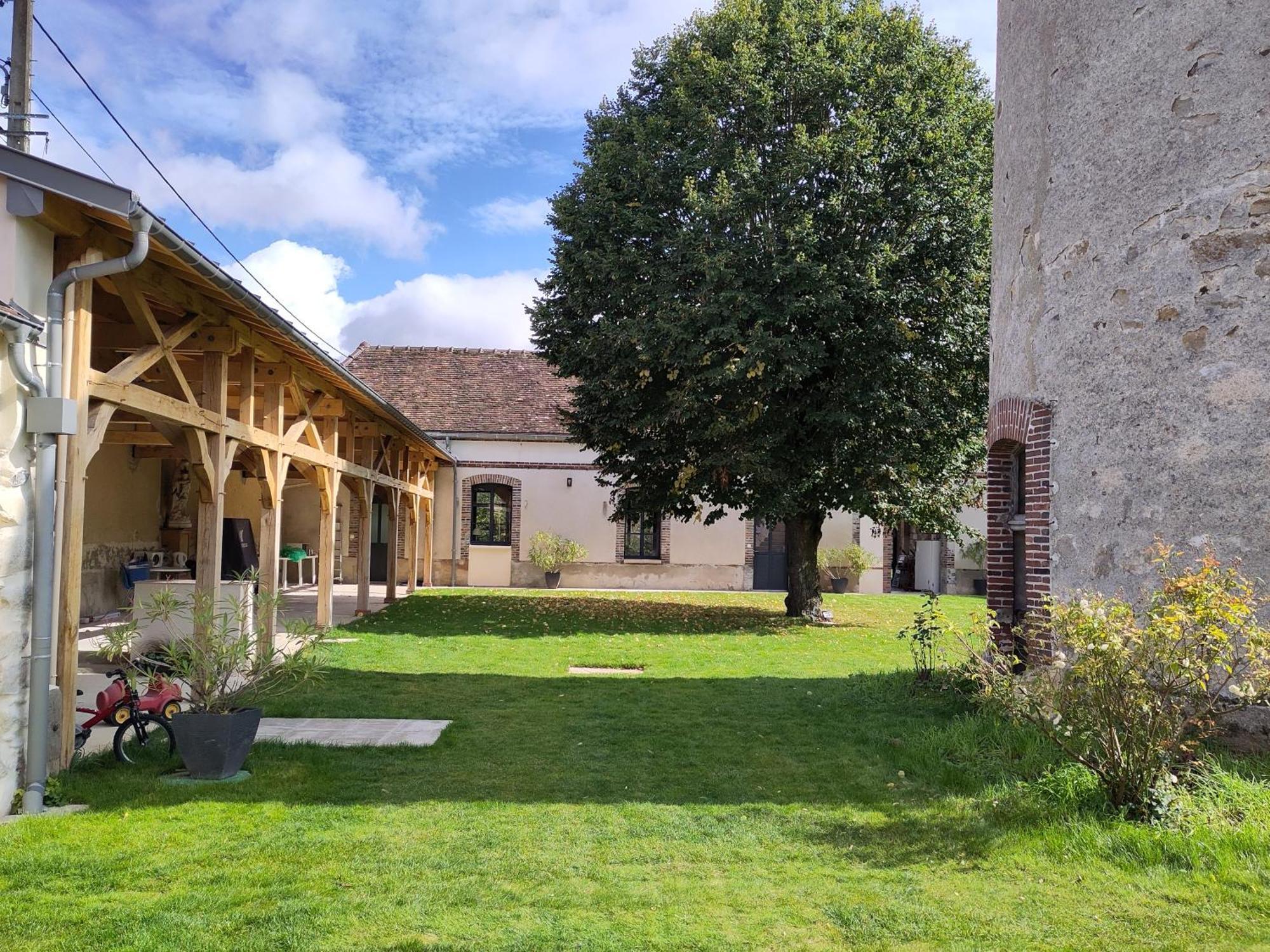 サンス Manoir Saint Joseph Colombier Bed & Breakfast エクステリア 写真